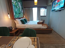 The Staycation - Boutique rooms