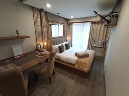 The Staycation - Boutique rooms