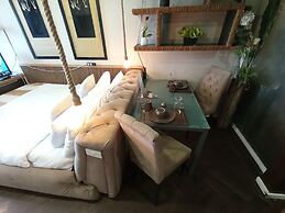 The Staycation - Boutique rooms