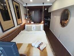 The Staycation - Boutique rooms