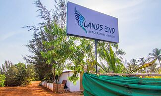 Treebo Lands End Beach Resort Morjim