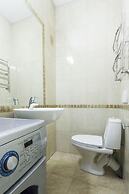 RentalSPb white on Rubinsteina