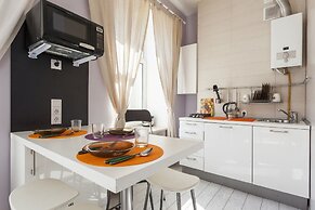 RentalSPb white on Rubinsteina