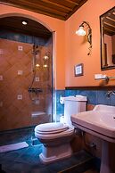 Kokkino Spiti Boutique Hotel