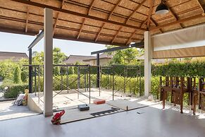 CAPITAL O887 Orchid Garden Villa 2