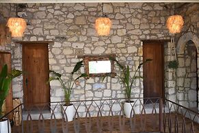 MAHZEN ALACATI BUTIK OTEL