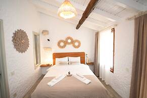 MAHZEN ALACATI BUTIK OTEL