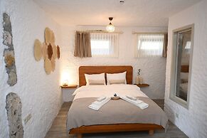 MAHZEN ALACATI BUTIK OTEL