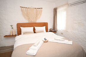 MAHZEN ALACATI BUTIK OTEL