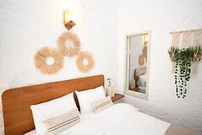 MAHZEN ALACATI BUTIK OTEL