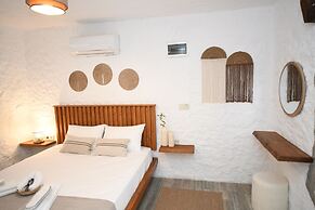 MAHZEN ALACATI BUTIK OTEL