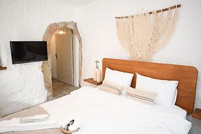 MAHZEN ALACATI BUTIK OTEL