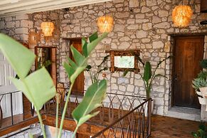 MAHZEN ALACATI BUTIK OTEL