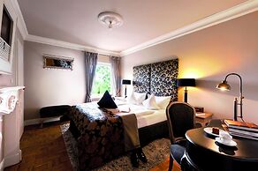Schlosshotel Steinburg