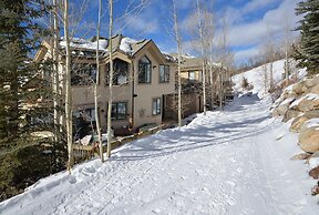 Ski In Ski Out Townhome in Rocky Mountain Access to Elkhorn Chairlift 