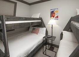 Ski In Ski Out Townhome in Rocky Mountain Access to Elkhorn Chairlift 