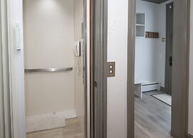 Ski In Ski Out Townhome in Rocky Mountain Access to Elkhorn Chairlift 