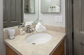 Ski In Ski Out Townhome in Rocky Mountain Access to Elkhorn Chairlift 