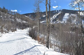 Ski In Ski Out Townhome in Rocky Mountain Access to Elkhorn Chairlift 