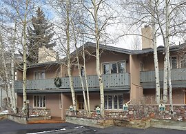 Vail Trails East #7b 1 Bedroom Condo by RedAwning