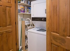 Cortina #160 3 Bedroom Condo by Redawning