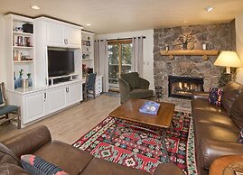 Cortina #160 3 Bedroom Condo by Redawning