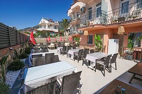 Mut Hotel