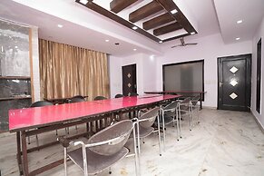 Hotel Mandakini Palace