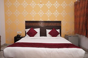 Hotel Mandakini Palace