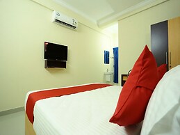 OYO 11909 Star Plaza