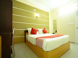 OYO 11909 Star Plaza