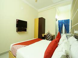 OYO 11909 Star Plaza