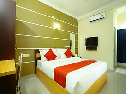 OYO 11909 Star Plaza