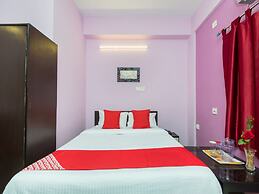 OYO 11379 Jams Guest House