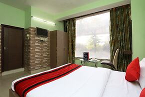 OYO 12528 Green View Guest House 2