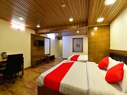 OYO 12271 Avenue Manali
