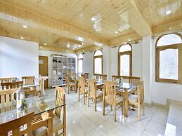 OYO 12271 Avenue Manali