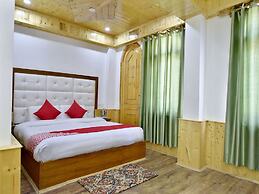 OYO 12271 Avenue Manali