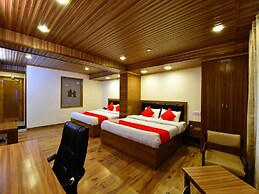 OYO 12271 Avenue Manali