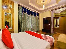 OYO 12271 Avenue Manali
