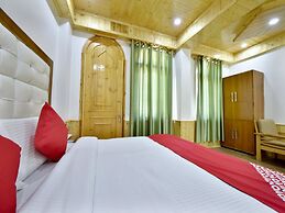 OYO 12271 Avenue Manali