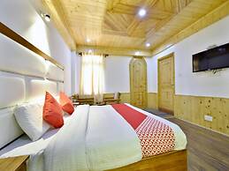 OYO 12271 Avenue Manali