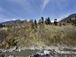 OYO 12271 Avenue Manali