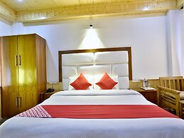 OYO 12271 Avenue Manali