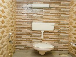 OYO 11855 Phoenix Hotel