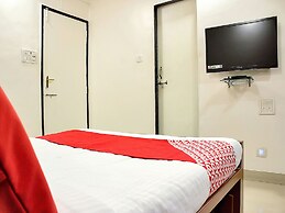 OYO 10678 Hotel Nandanvan