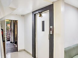 OYO 10678 Hotel Nandanvan