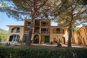 Residence Golfo Della Lacona