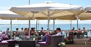 Beachfront Boutiquehotel