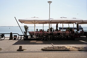 Beachfront Boutiquehotel